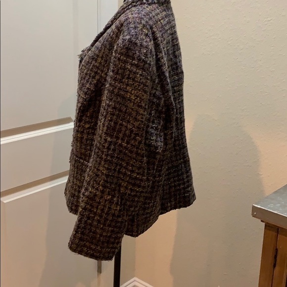 Jacket - Picture 5 of 6